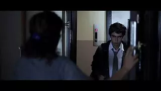 Anne çıplak ve bir adam olgunanal