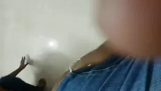 STP3 en yeni anal porn Kız onu bulmak için eve geliyor!